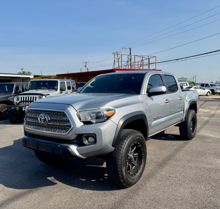 2017 Toyota Tacoma TRD