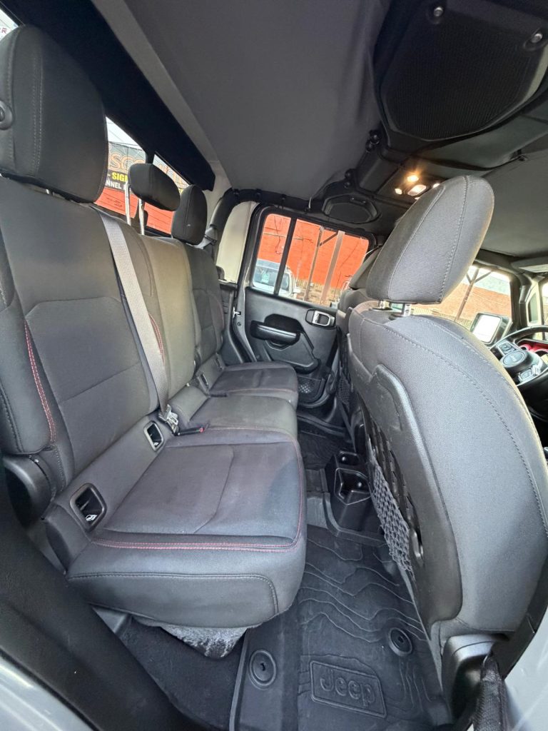 2020 Jeep Gladiator Rubicon, Interior photo 13